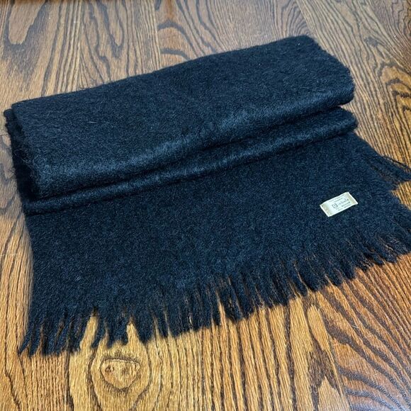 Vintage Gimbel’s Mohair/Wool made in Scotland Scarf - Picture 1 of 3